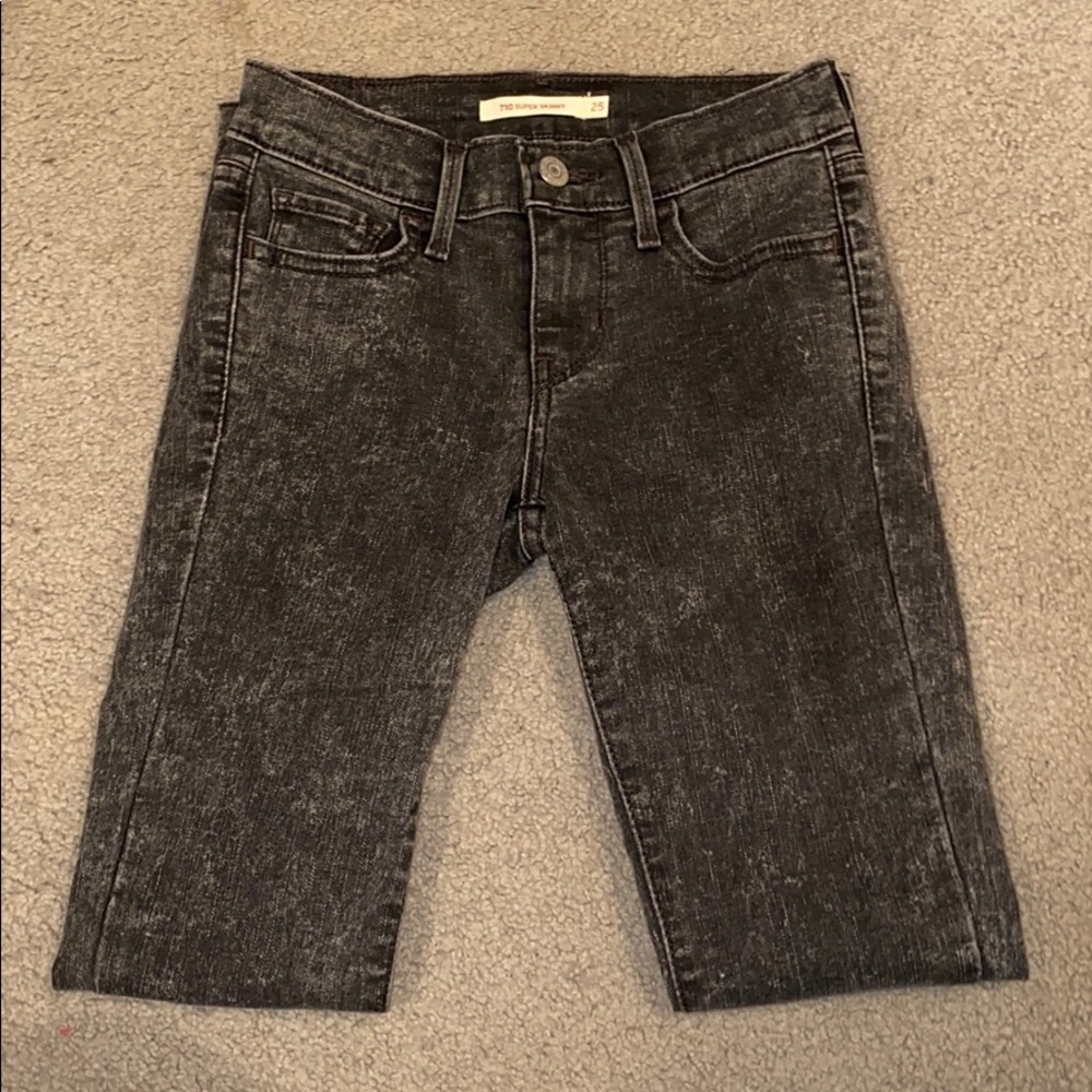 Levi’s Cropped Skinny - Picture 2 of 4